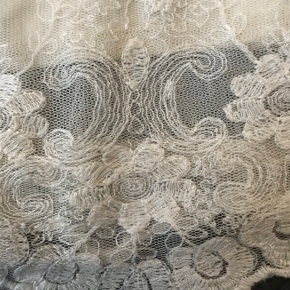 AEO lace tank - Picture 2 of 4